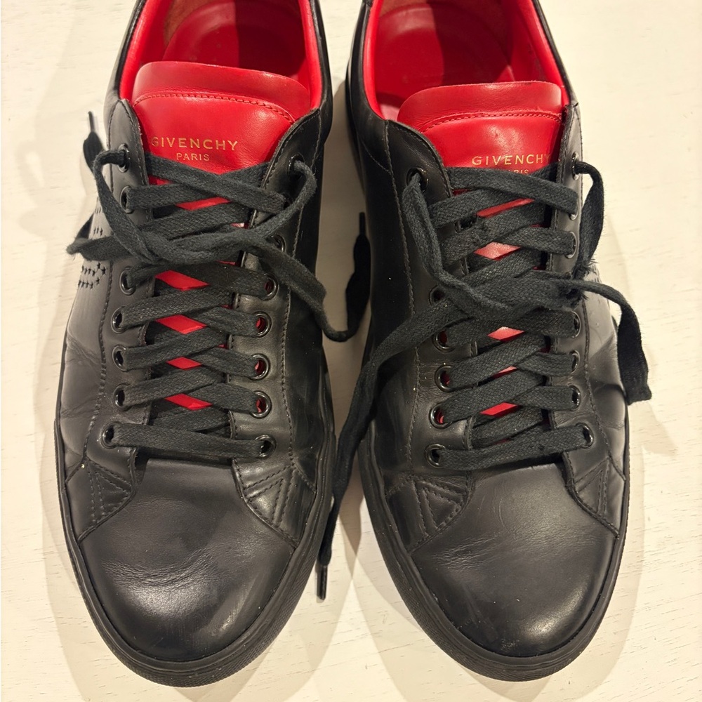 Givenchy Black and Red Men's Sneakers - Picture 2 of 6
